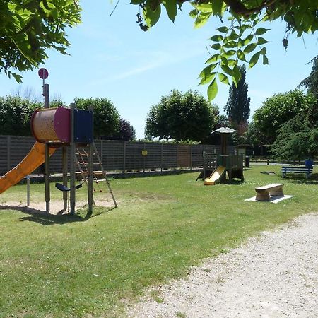 Le Gite Du Canal Noyers-sur-Cher Exterior foto